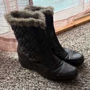 Women's Quilted Brown snow Boots with Faux Fur Lining ladies size 10